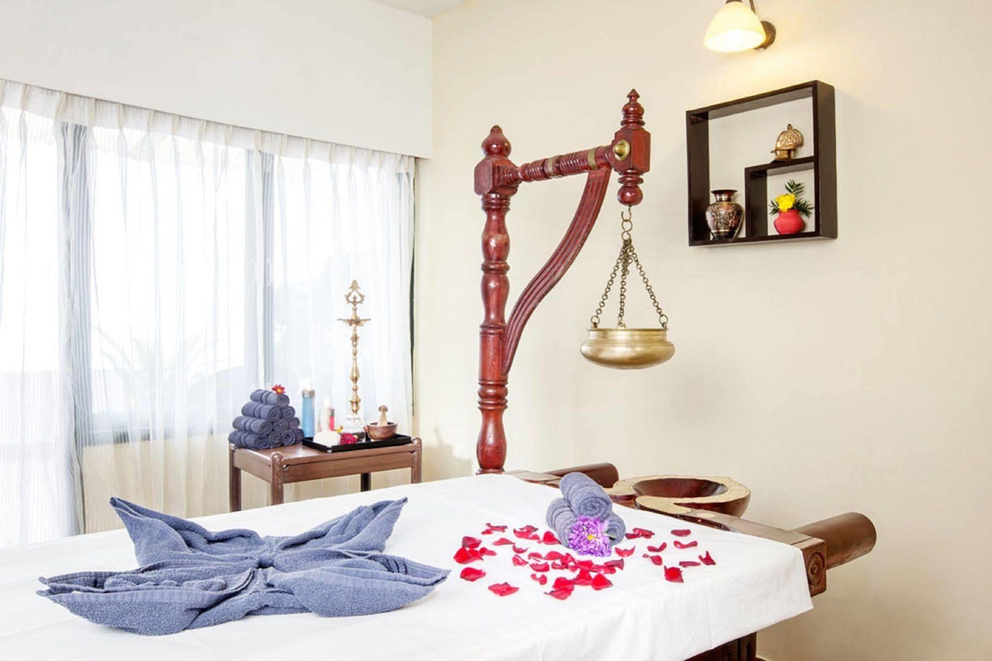 Hotel Sterling Manali Extérieur photo