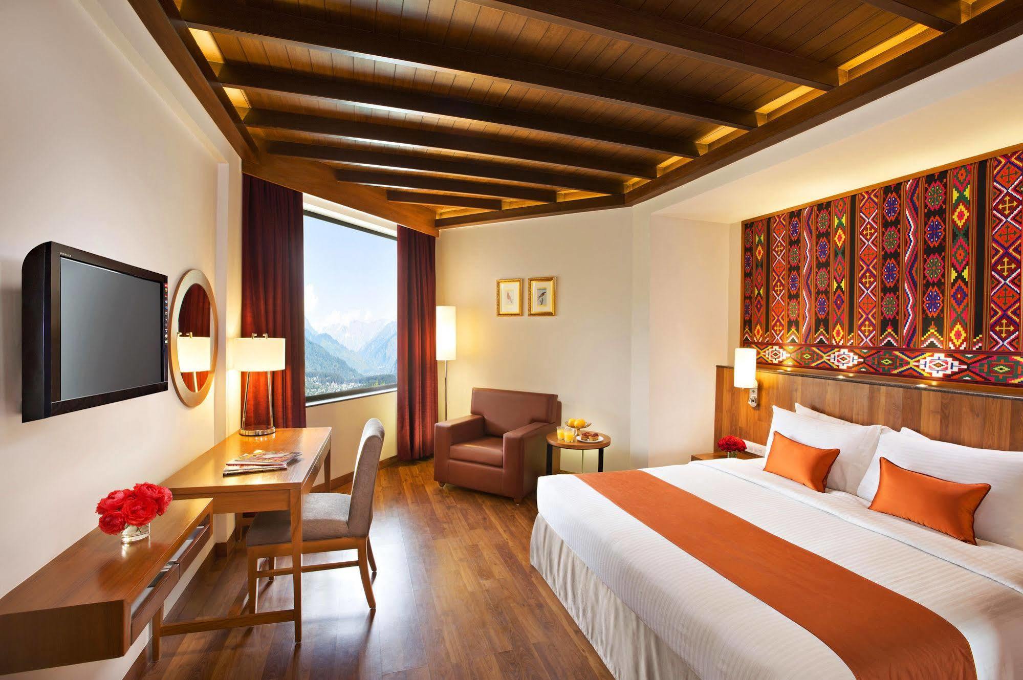 Hotel Sterling Manali Extérieur photo