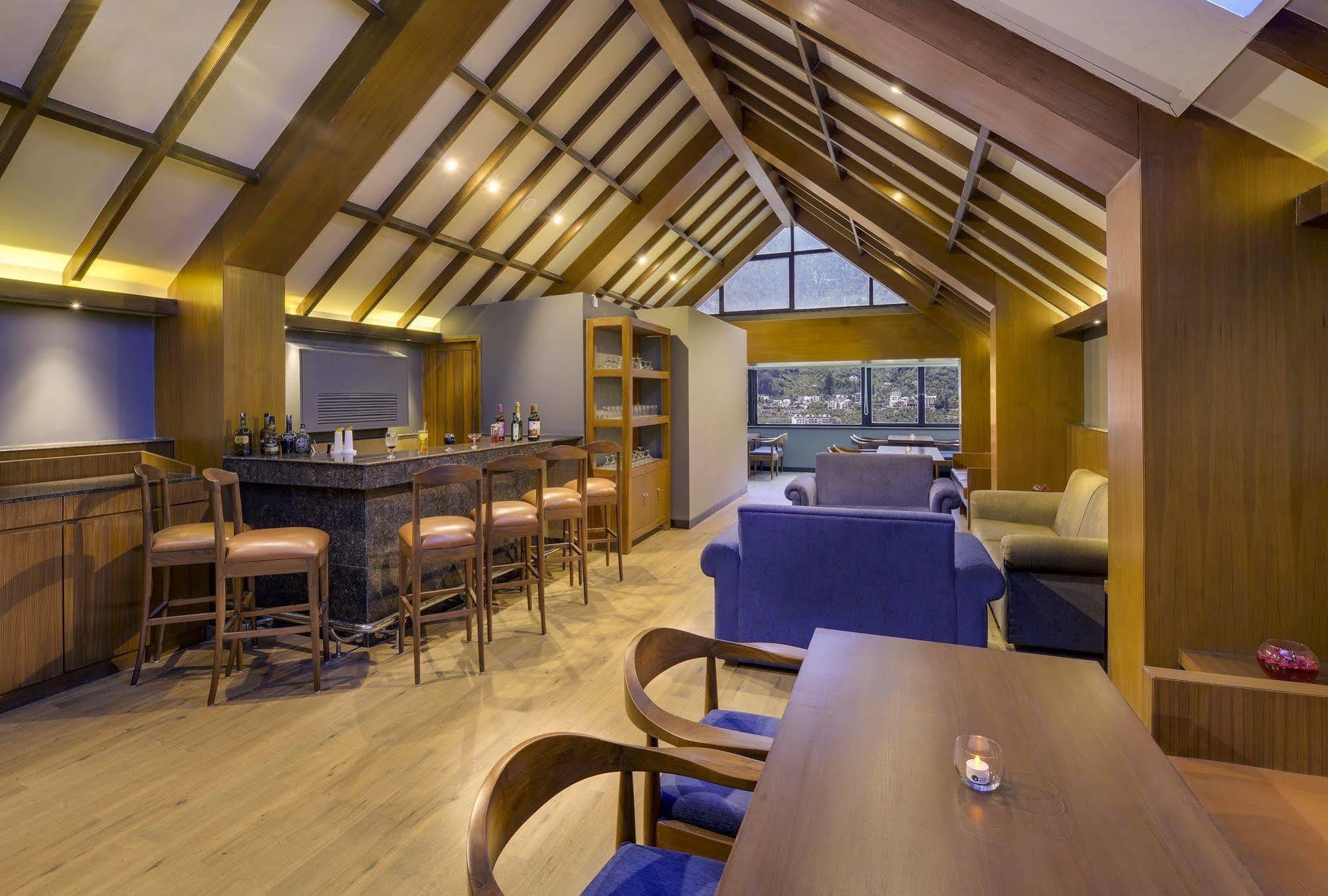 Hotel Sterling Manali Extérieur photo